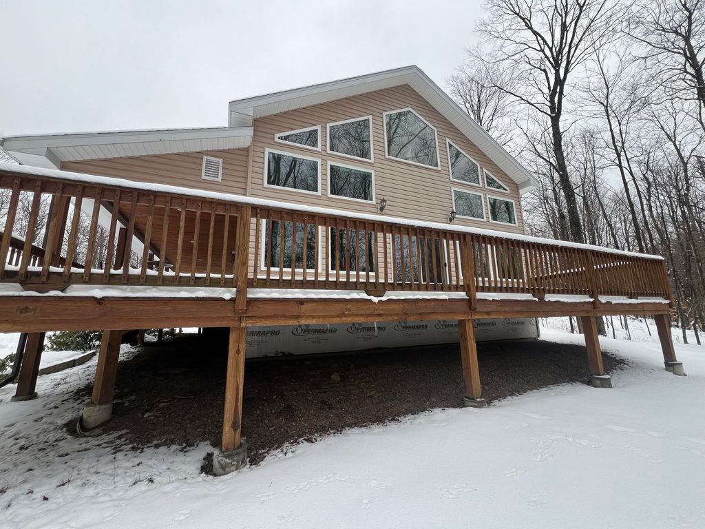 27 French Road, North Bangor, NY 12966