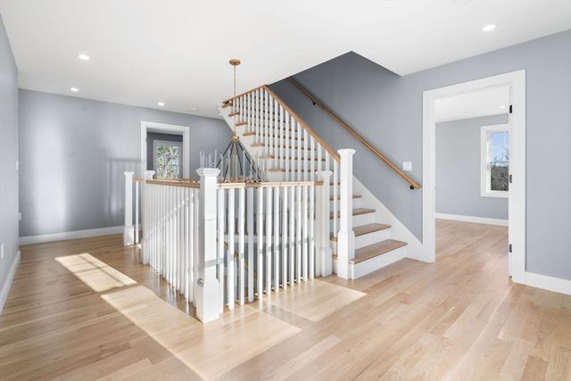 1A Highland Way, Burlington, MA 01803