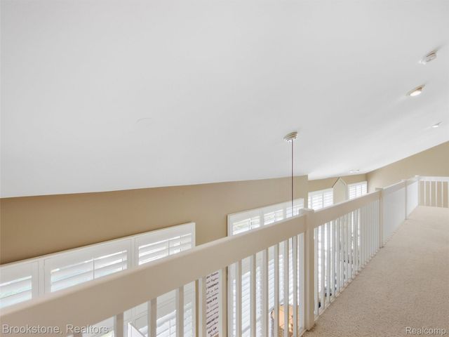 2613 Cove Bay Drive, Waterford Charter Township, MI 48329