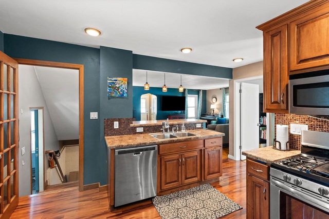 703 HARRISON STREET, Green Bay, WI 54303
