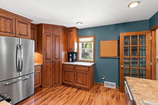 703 HARRISON STREET, Green Bay, WI 54303