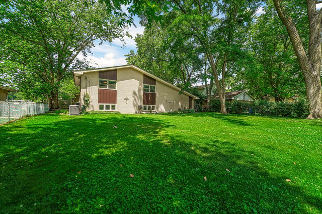 13007 S Oak Park Avenue, Palos Heights, IL 60463