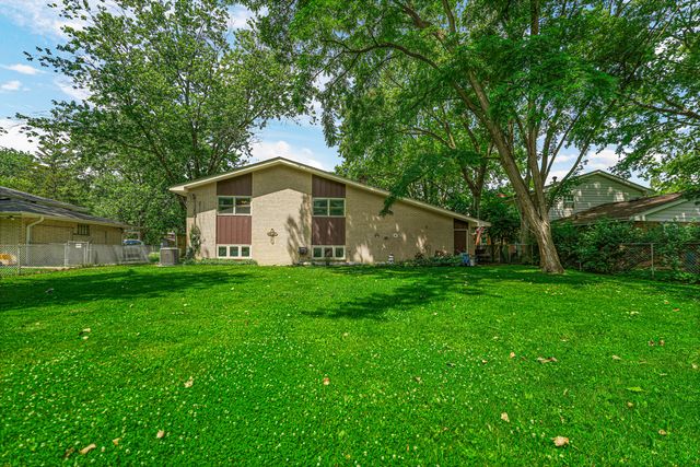 13007 S Oak Park Avenue, Palos Heights, IL 60463