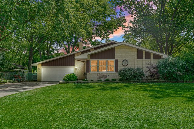 13007 S Oak Park Avenue, Palos Heights, IL 60463