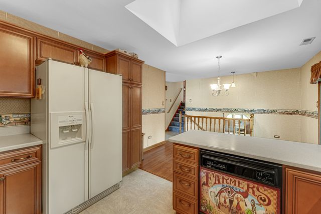 13007 S Oak Park Avenue, Palos Heights, IL 60463