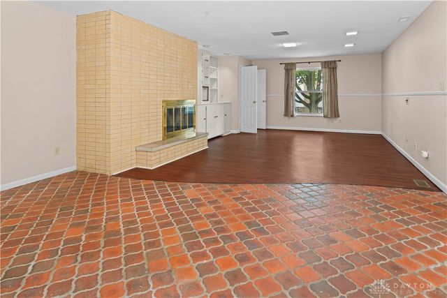 61 Lynn Rae Circle, Dayton, OH 45458