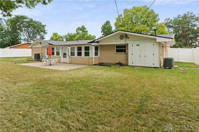 61 Lynn Rae Circle, Dayton, OH 45458