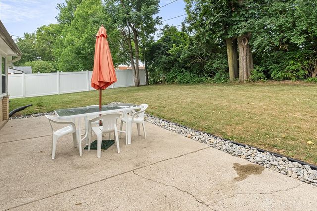 61 Lynn Rae Circle, Dayton, OH 45458