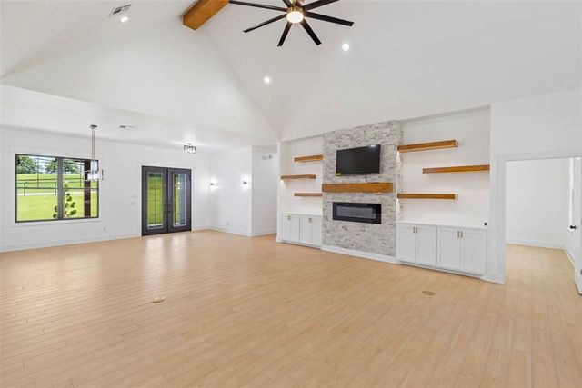 2884 Springridge Road, Guthrie, OK 73044