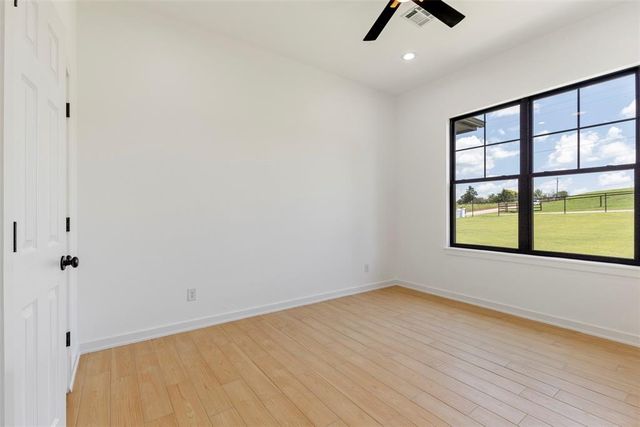 2884 Springridge Road, Guthrie, OK 73044