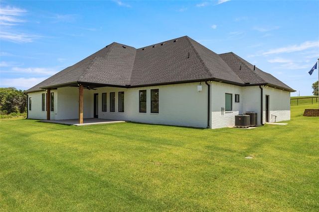 2884 Springridge Road, Guthrie, OK 73044