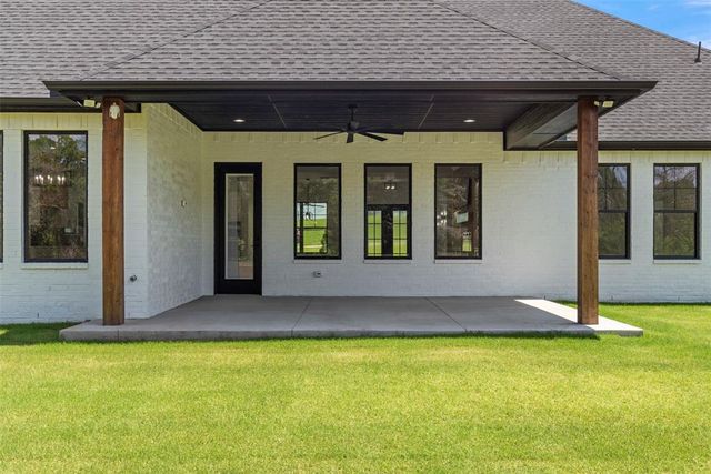 2884 Springridge Road, Guthrie, OK 73044