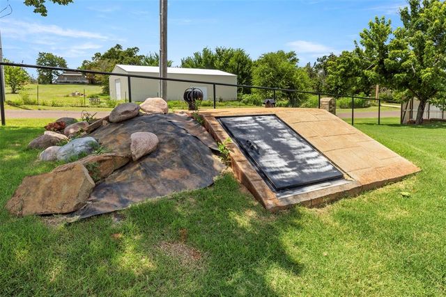 2884 Springridge Road, Guthrie, OK 73044