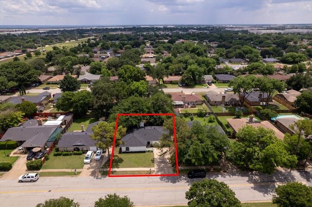 2102 E Timberview Lane, Arlington, TX 76014