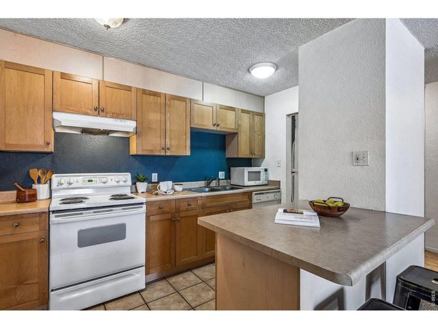 2500 S York St 213, Denver, CO 80210