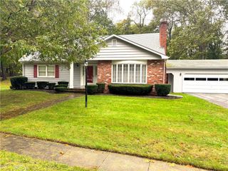 3 Juniper Lane, Smithfield, RI 02828