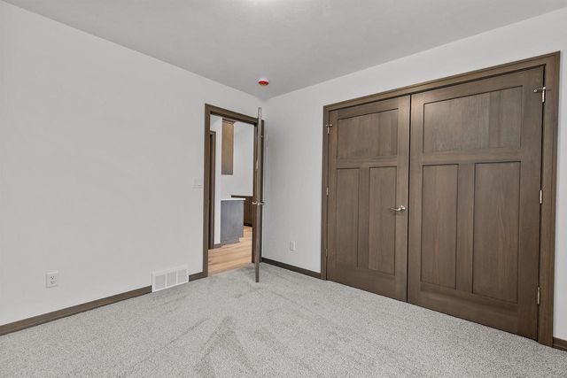 505 FOUNDERS WAY, Little Chute, WI 54140