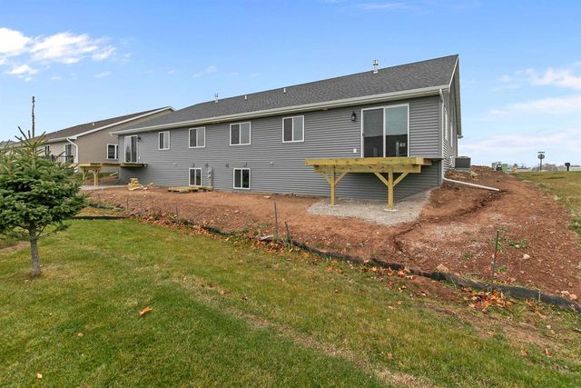 505 FOUNDERS WAY, Little Chute, WI 54140