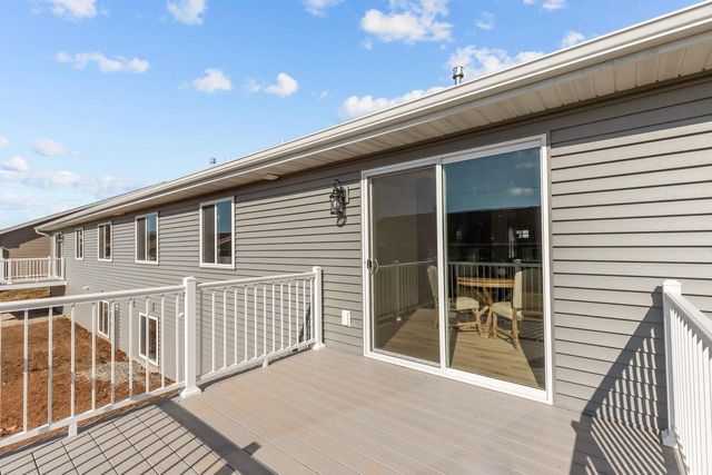 505 FOUNDERS WAY, Little Chute, WI 54140