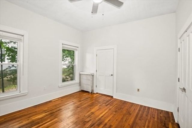 35 Oak Ave 1, Worcester, MA 01605