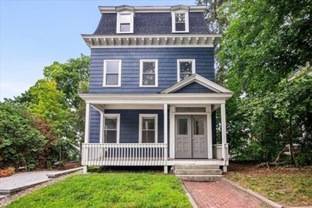 35 Oak Ave 1, Worcester, MA 01605