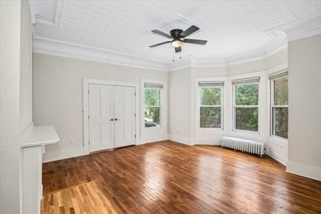35 Oak Ave 1, Worcester, MA 01605