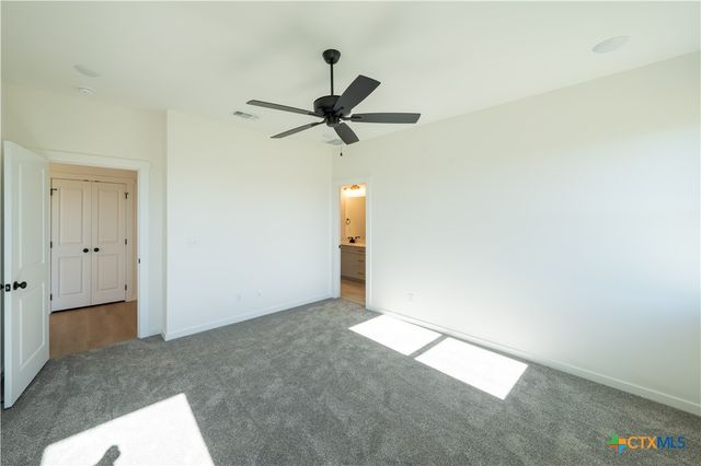 727 Liberty Park Drive, Belton, TX 76513