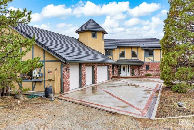 24050 Jacaranda Drive, Tehachapi, CA 93561