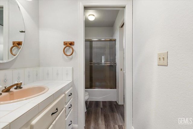 24050 Jacaranda Drive, Tehachapi, CA 93561