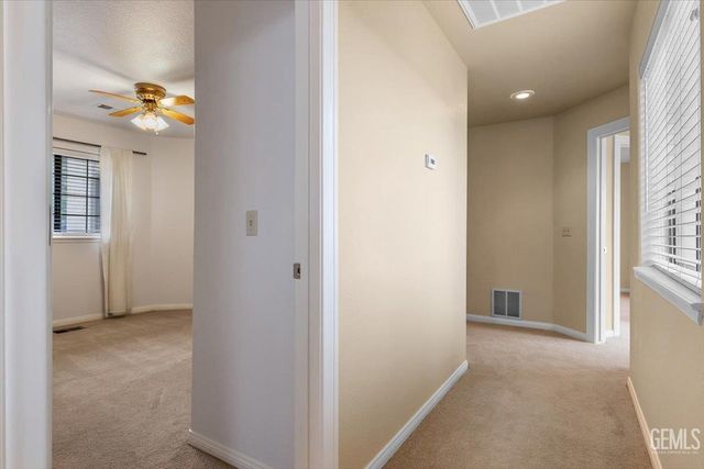 24050 Jacaranda Drive, Tehachapi, CA 93561