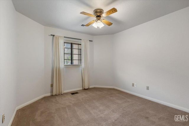 24050 Jacaranda Drive, Tehachapi, CA 93561