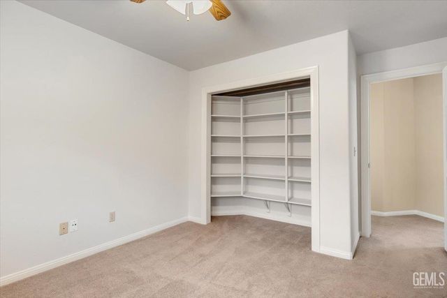 24050 Jacaranda Drive, Tehachapi, CA 93561