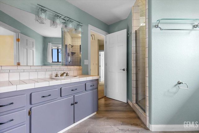 24050 Jacaranda Drive, Tehachapi, CA 93561
