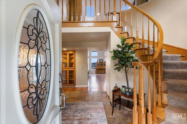 24050 Jacaranda Drive, Tehachapi, CA 93561