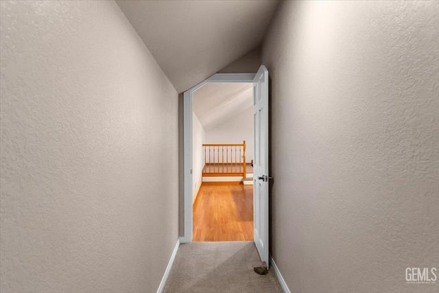 24050 Jacaranda Drive, Tehachapi, CA 93561