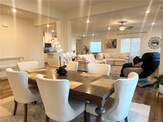 10014 Sweet Holly Place, Las Vegas, NV 89149