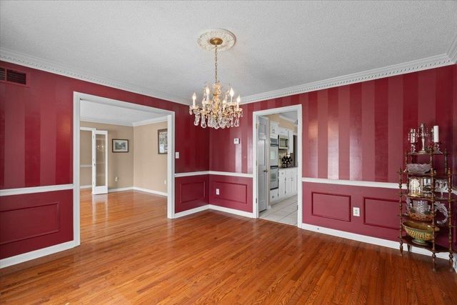 7764 CROSS VILLAGE DR, Germantown, TN 38138