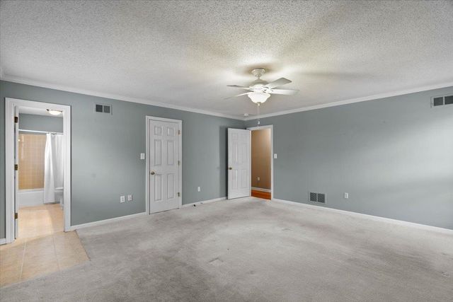 7764 CROSS VILLAGE DR, Germantown, TN 38138