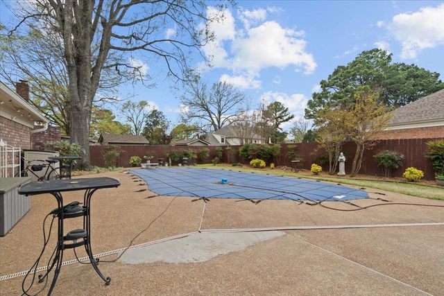 7764 CROSS VILLAGE DR, Germantown, TN 38138