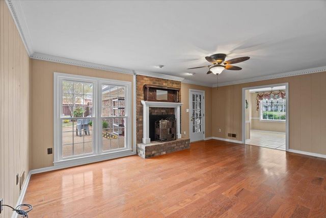 7764 CROSS VILLAGE DR, Germantown, TN 38138