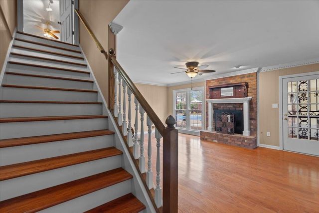 7764 CROSS VILLAGE DR, Germantown, TN 38138