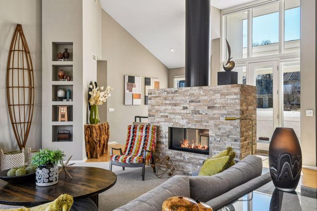 5479 Maple Ridge Court, Minnetonka, MN 55343