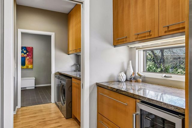 5479 Maple Ridge Court, Minnetonka, MN 55343