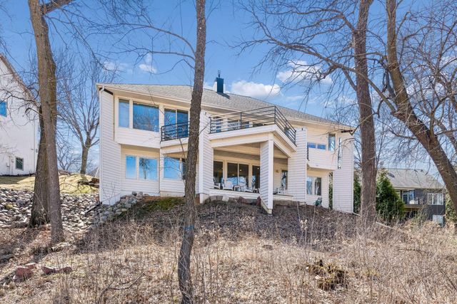 5479 Maple Ridge Court, Minnetonka, MN 55343