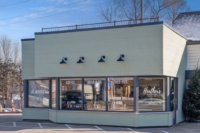 5479 Maple Ridge Court, Minnetonka, MN 55343