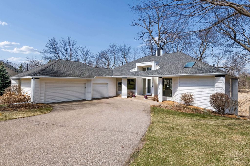 5479 Maple Ridge Court, Minnetonka, MN 55343