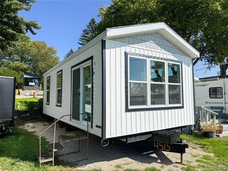 2 Serenity Shore, Fenton, MI 48430