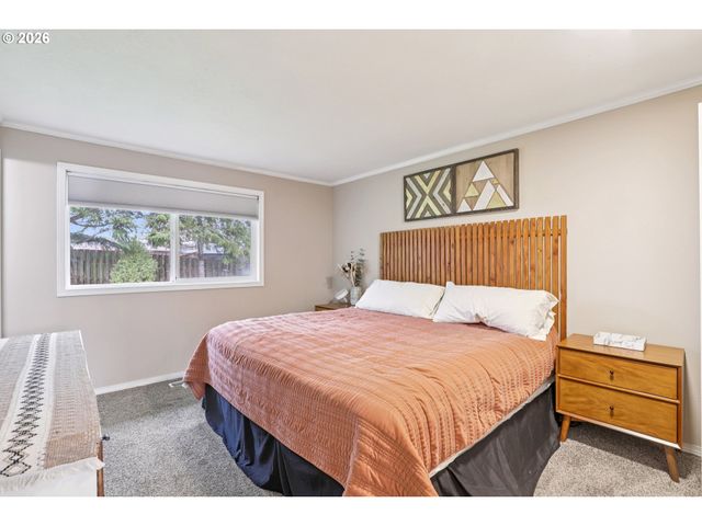 2168 Se HARLOW Ct, Troutdale, OR 97060