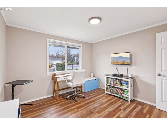 2168 Se HARLOW Ct, Troutdale, OR 97060