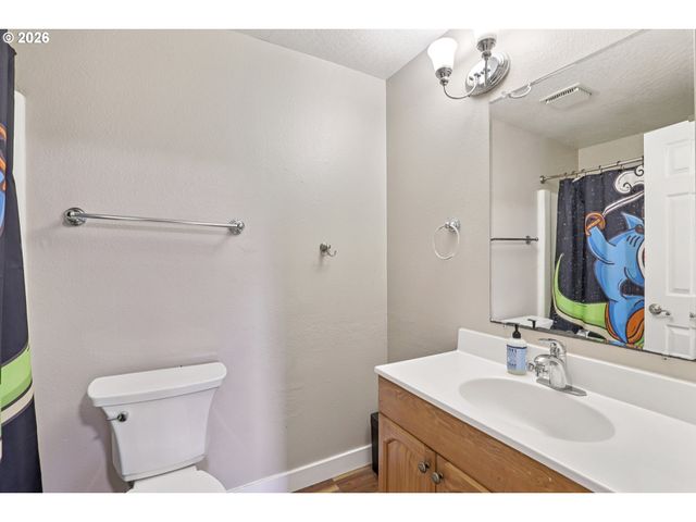 2168 Se HARLOW Ct, Troutdale, OR 97060